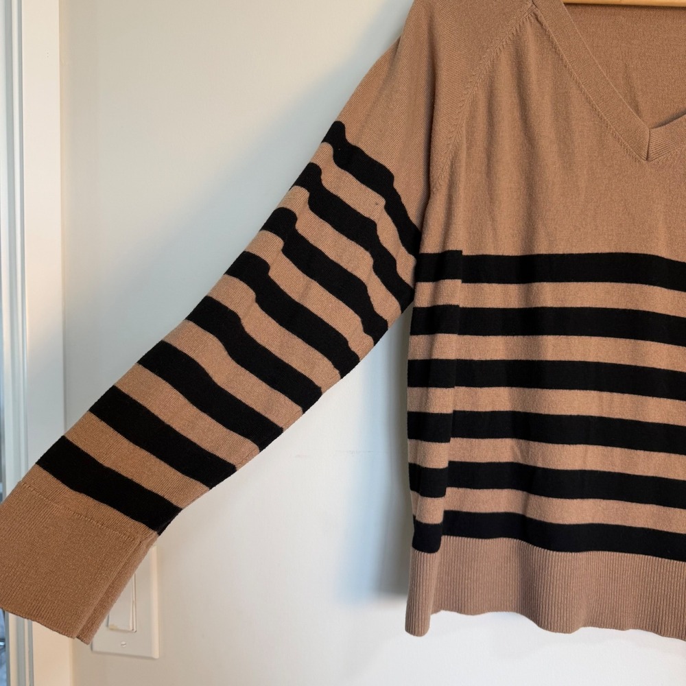 Ricki's V-Neck Striped Cashmere Blend Sweater Tan Black Women XXL Preppy - Picture 3 of 7